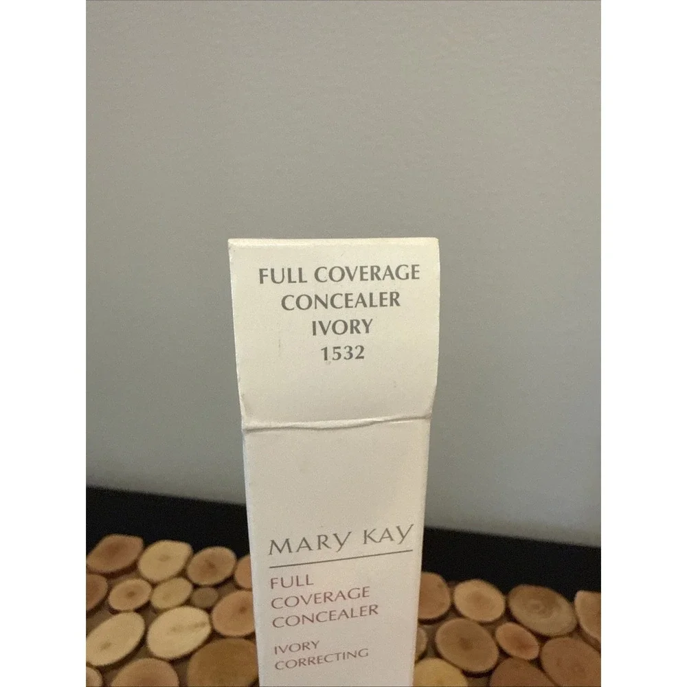 Mary Kay Full Coverage Concealer Ivory Correcting‎ 0.5 oz #1532 New in Box